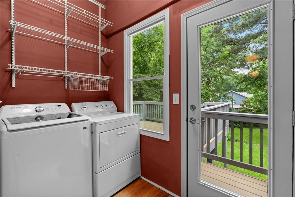 823 Essie Avenue SE