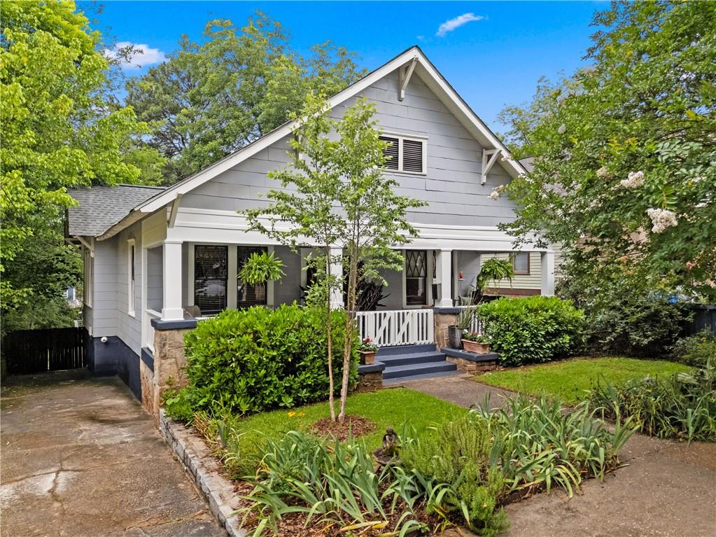 823 Essie Avenue SE
