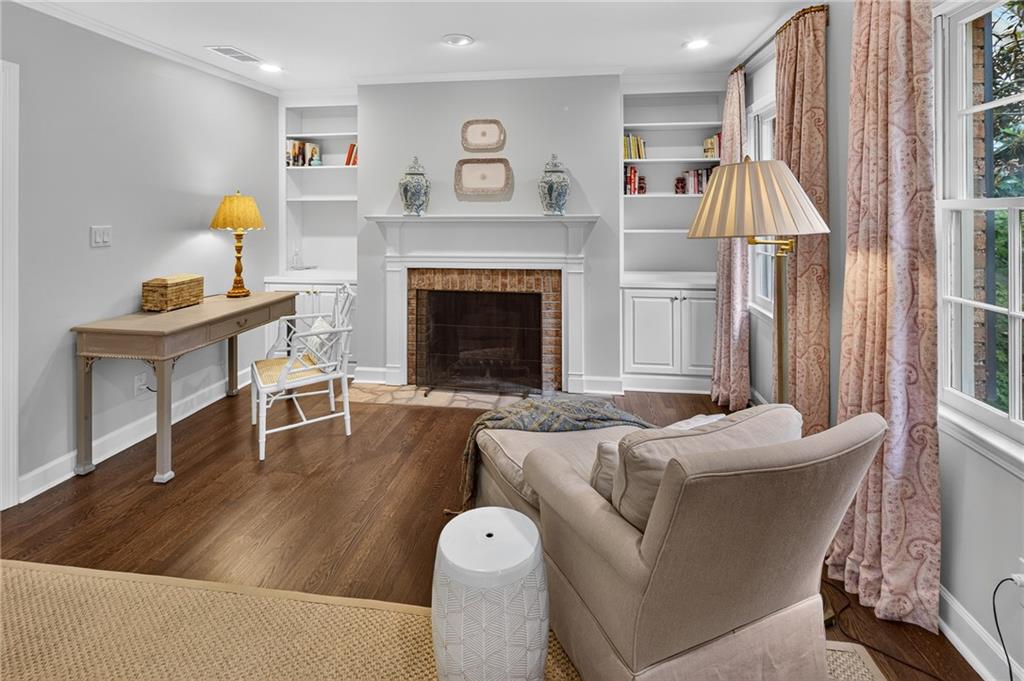 4 Montclair Drive NE