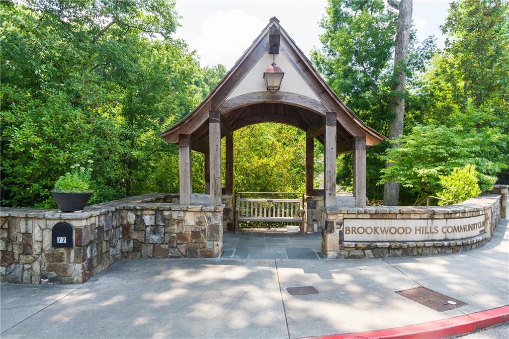 4 Montclair Drive NE