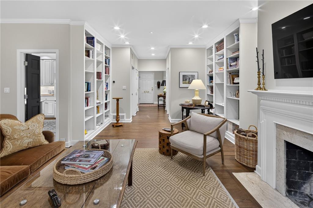 4 Montclair Drive NE