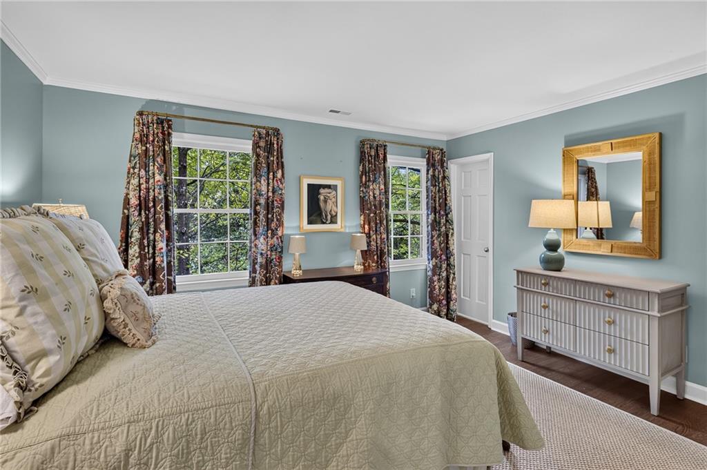 4 Montclair Drive NE