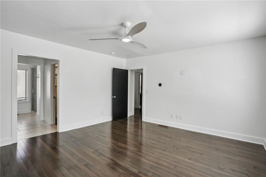 21 Skyline Way NE