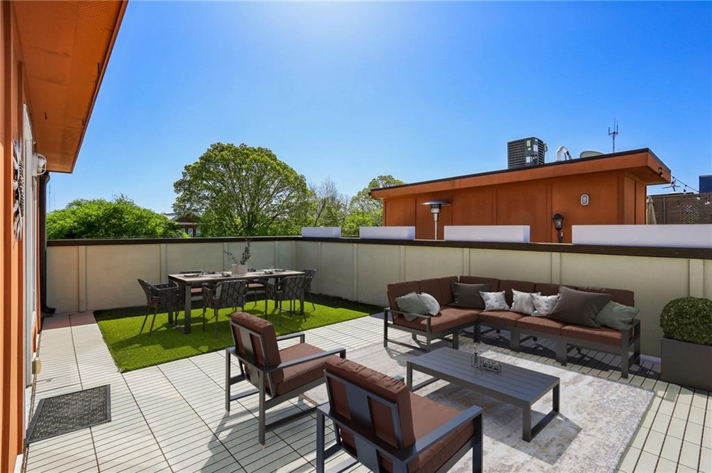 21 Skyline Way NE