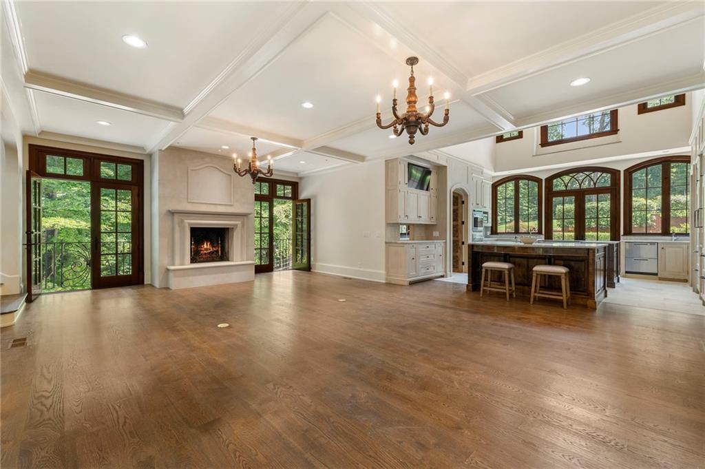 35 Valley Road NW