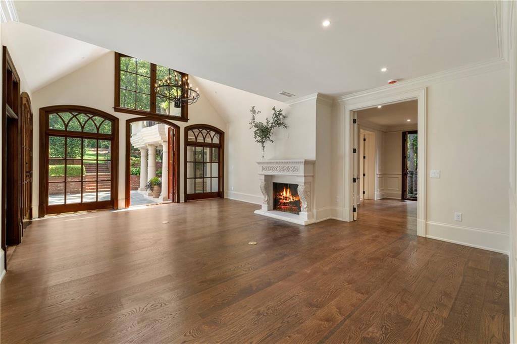 35 Valley Road NW