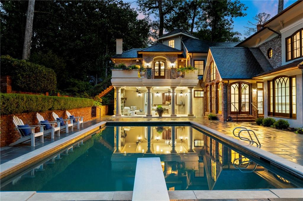 35 Valley Road NW