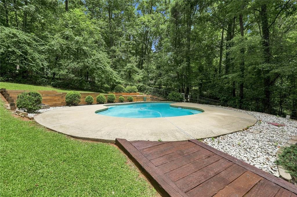 10870 Shallowford Road
