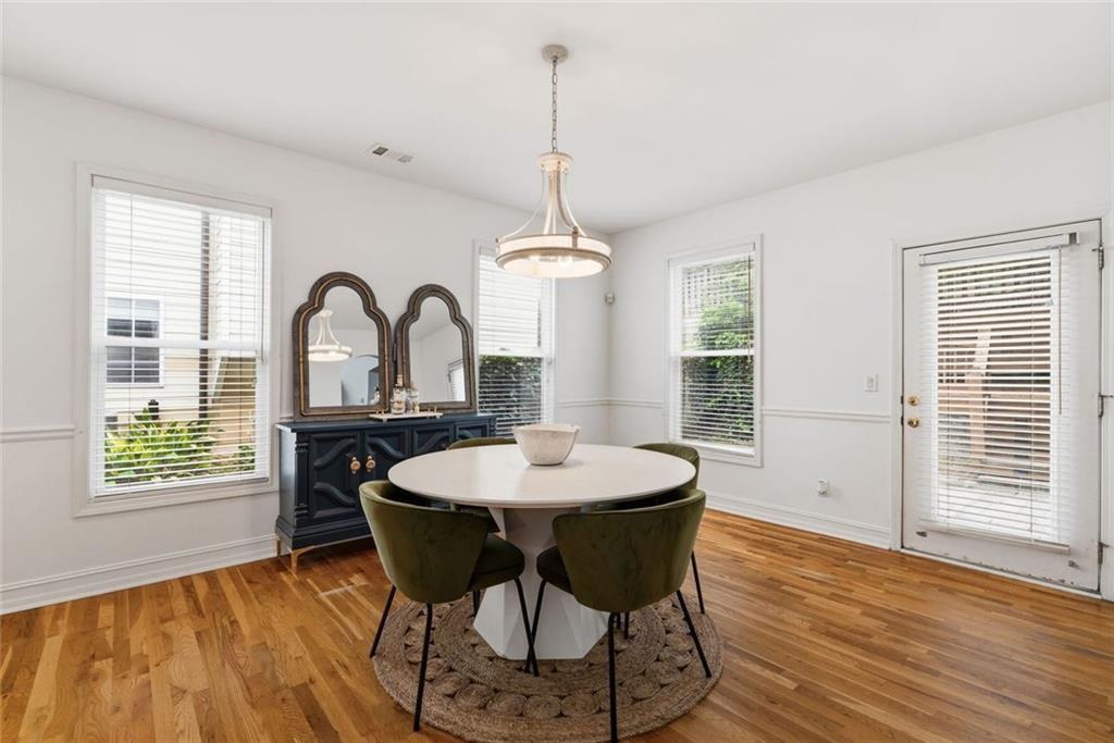 1366 Brookhaven Village Circle NE