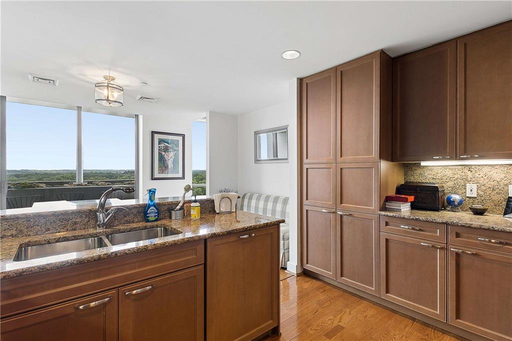 700 Park Regency Place NE Unit 1607