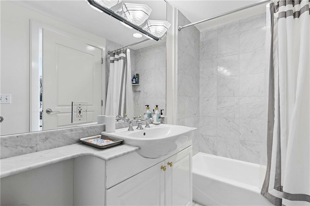 700 Park Regency Place NE Unit 1607