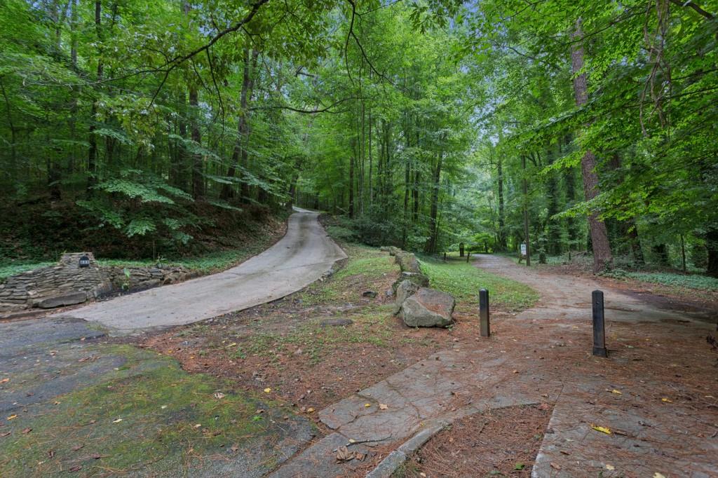 888 Willis Mill Road SW