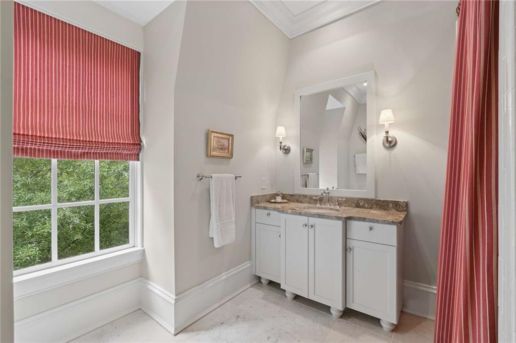 39 W Wesley Road NW Unit 1