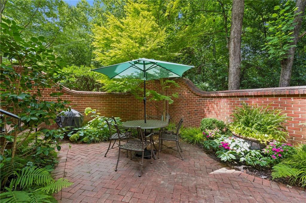 39 W Wesley Road NW Unit 1