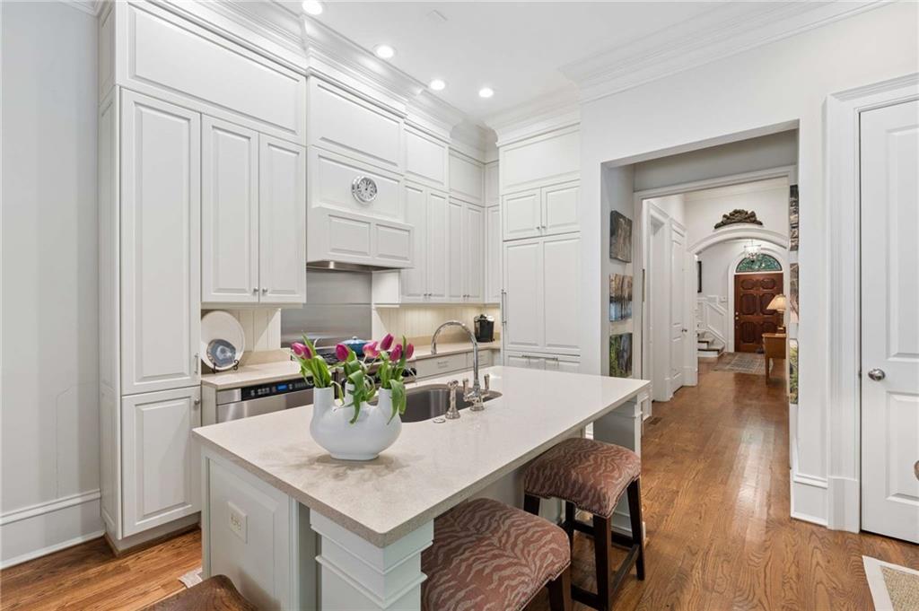 39 W Wesley Road NW Unit 1