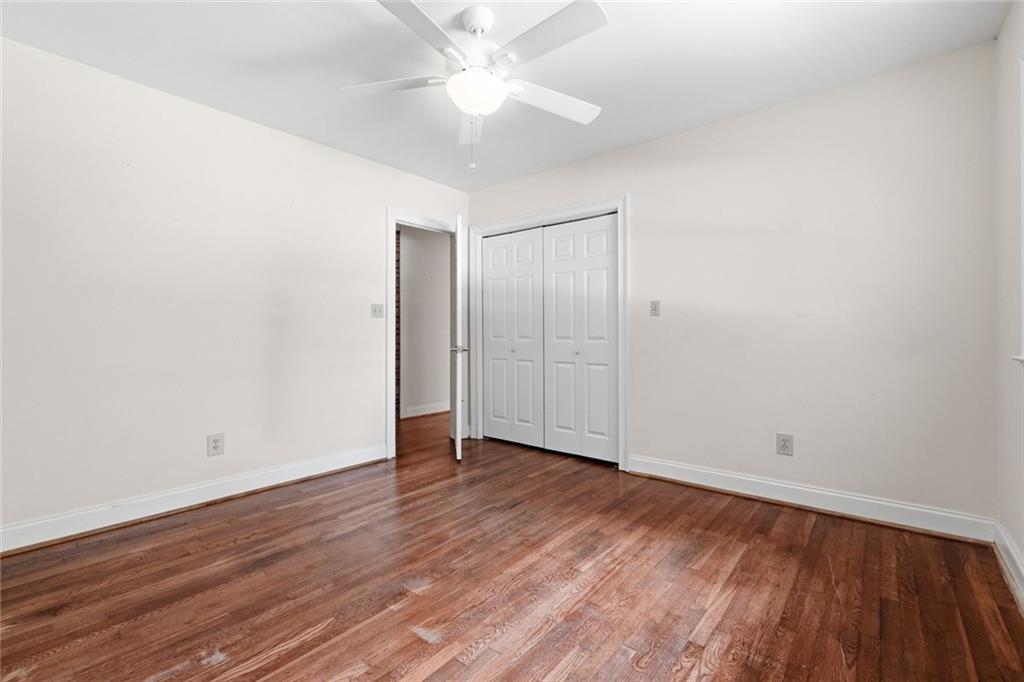 208 Midvale Drive NE