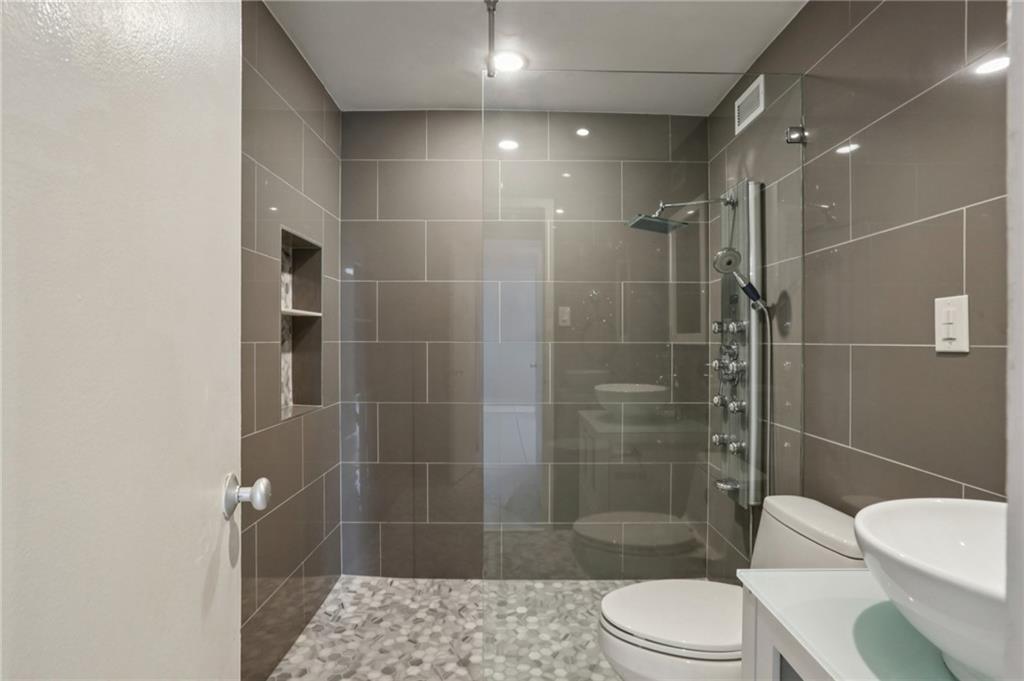 3060 Pharr Court N Unit 612