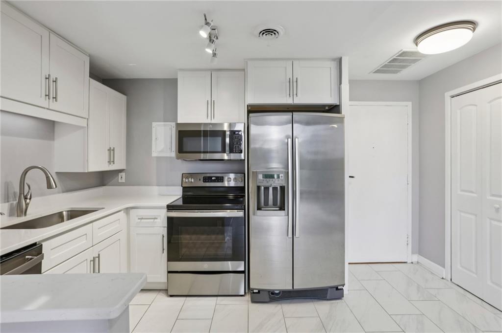3060 Pharr Court N Unit 612