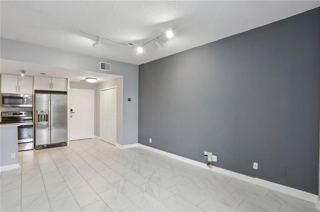 3060 Pharr Court N Unit 612