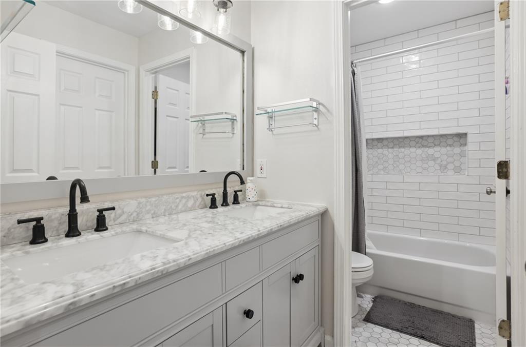 260 Wexford Overlook Drive