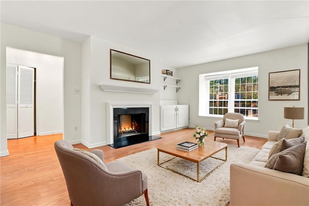 139 Woodmere Square NW