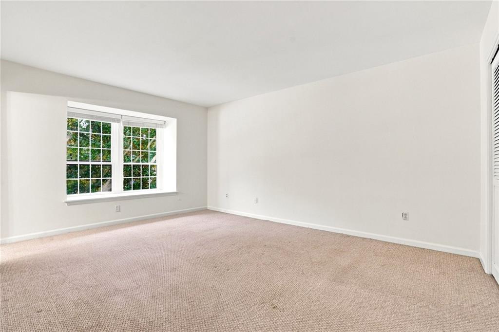 139 Woodmere Square NW