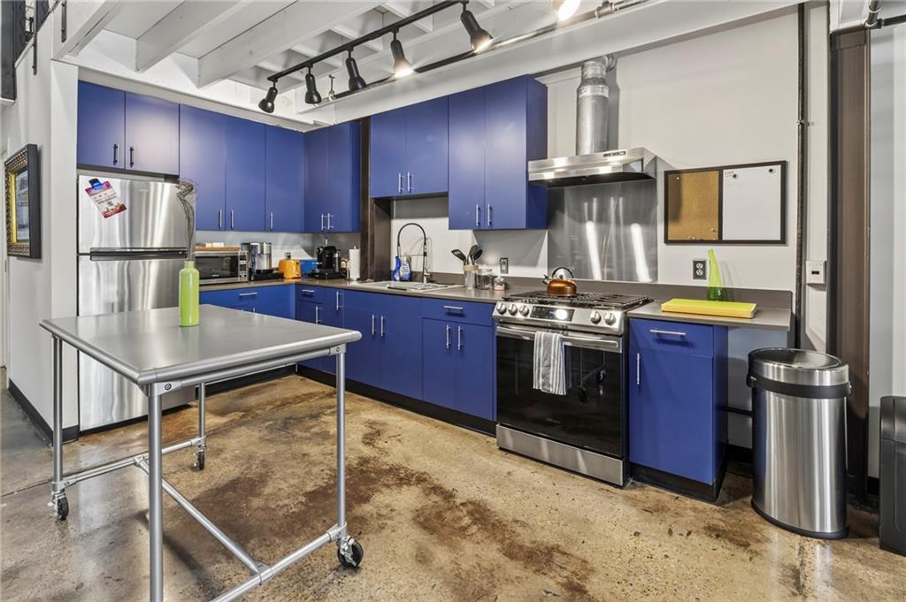 887 W Marietta Street NW Unit S105