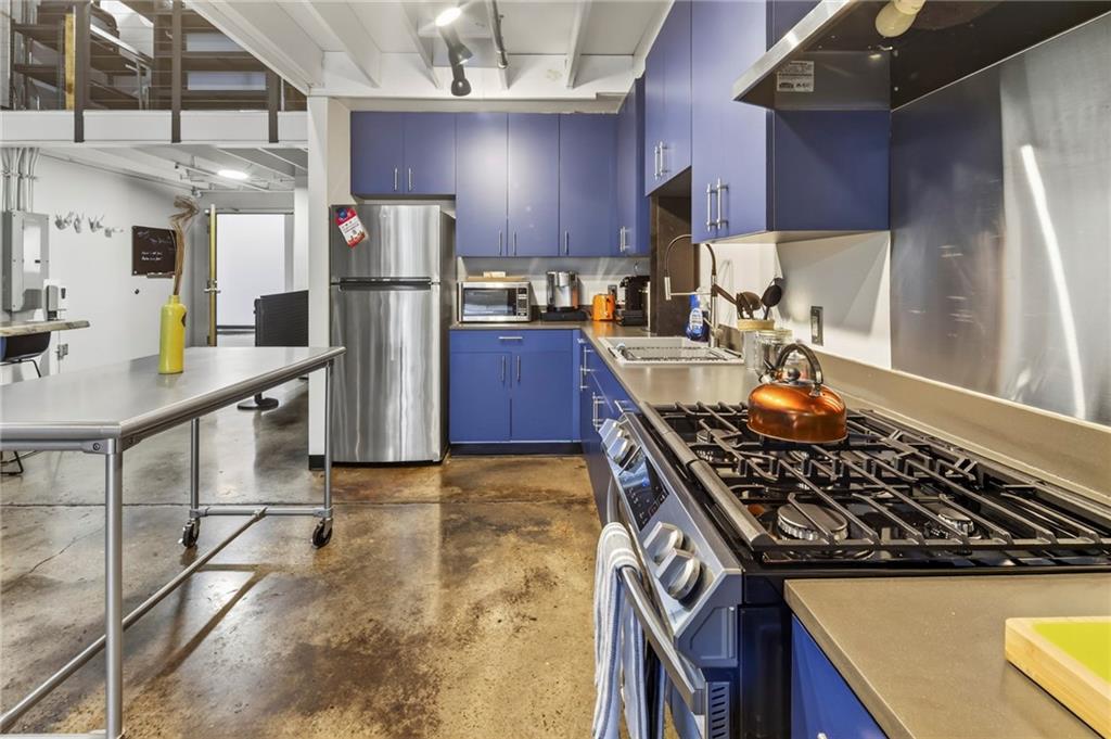 887 W Marietta Street NW Unit S105