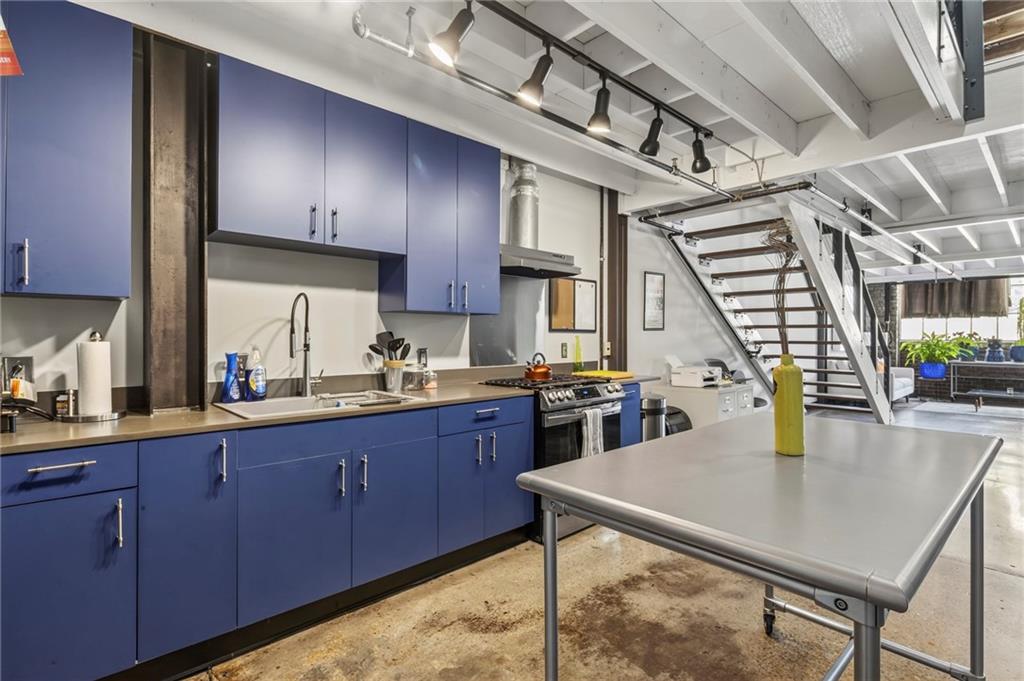 887 W Marietta Street NW Unit S105