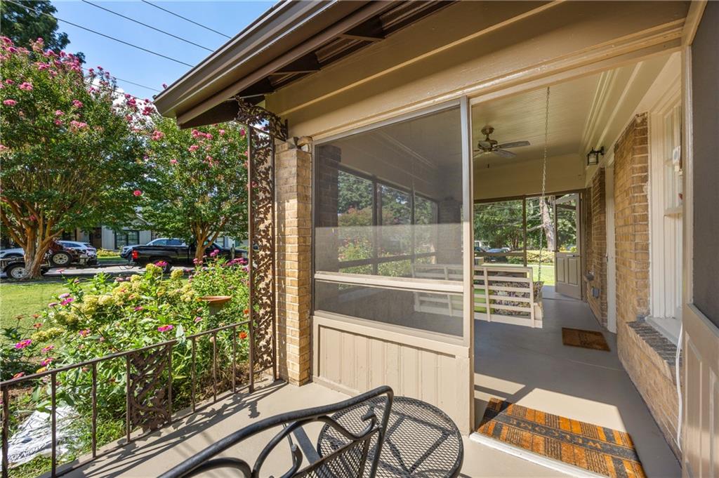76 Peachtree Hills Avenue NE