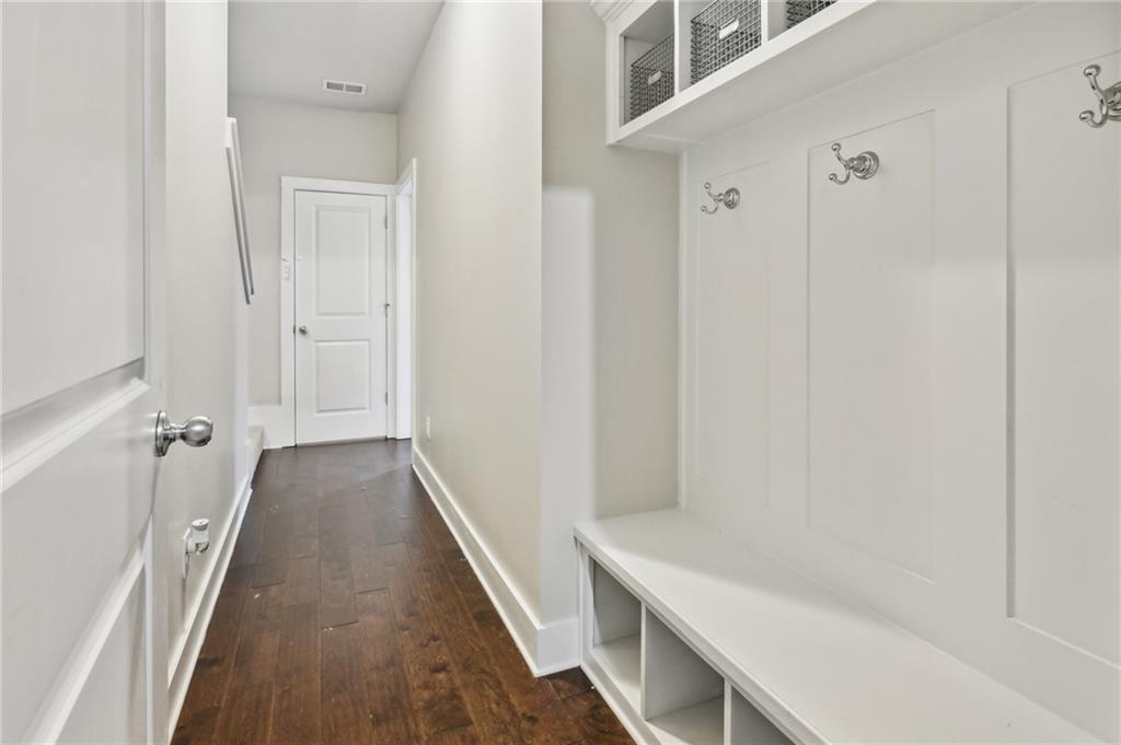 1339 Callahan Cove SE