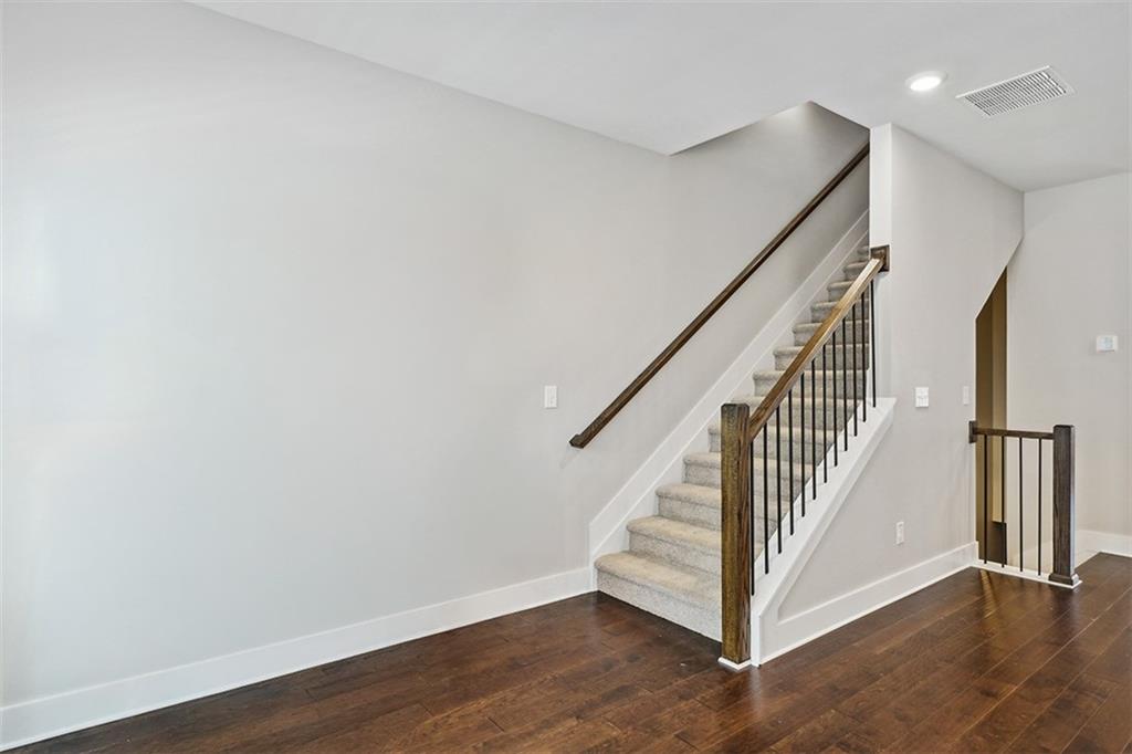 1339 Callahan Cove SE