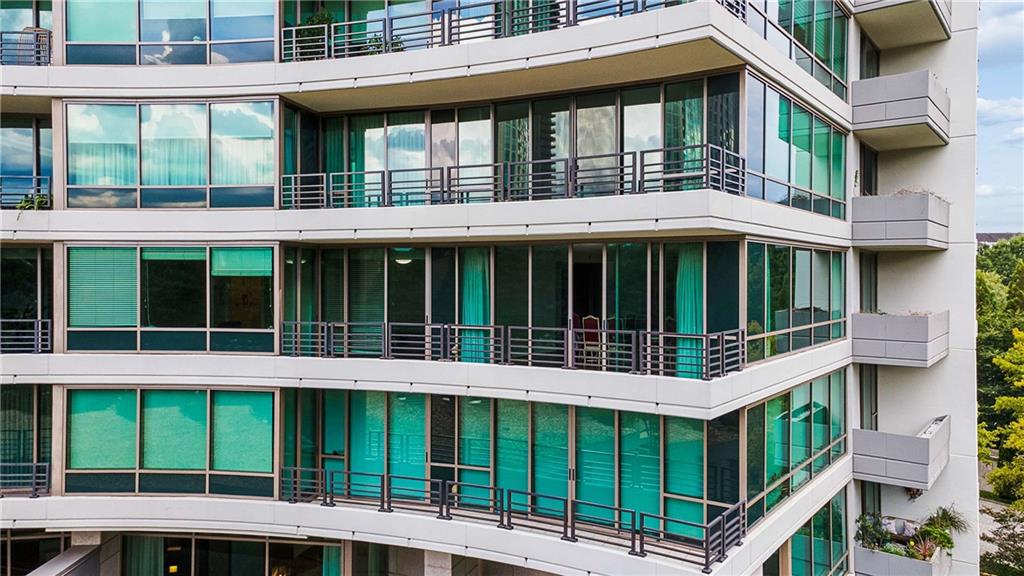 700 Park Regency Place NE Unit 707
