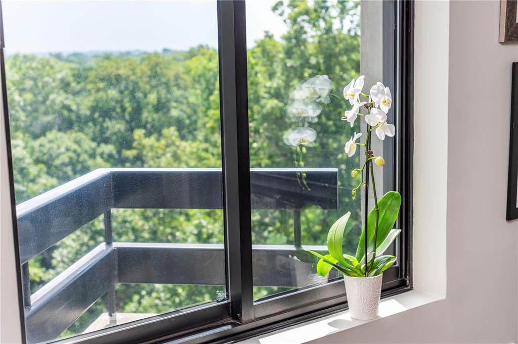 2660 Peachtree Road NW Unit 12C