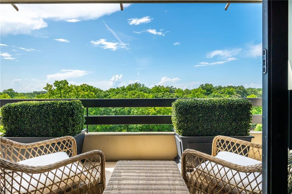 2660 Peachtree Road NW Unit 12C