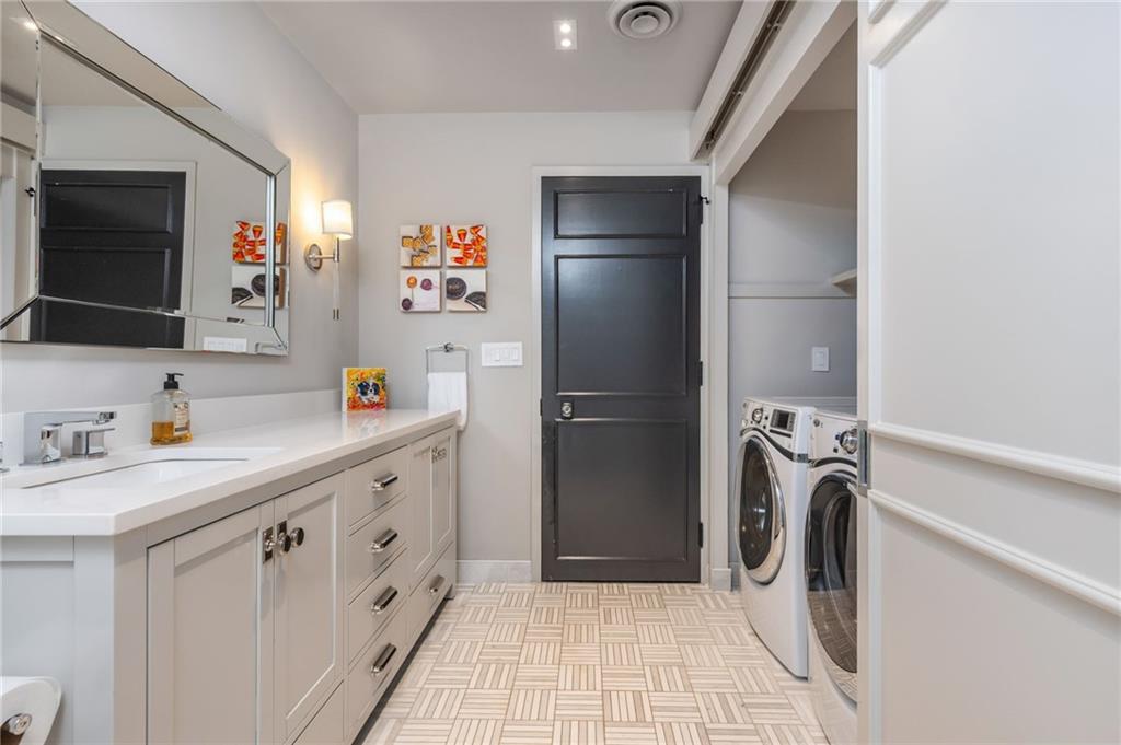 2660 Peachtree Road NW Unit 12C