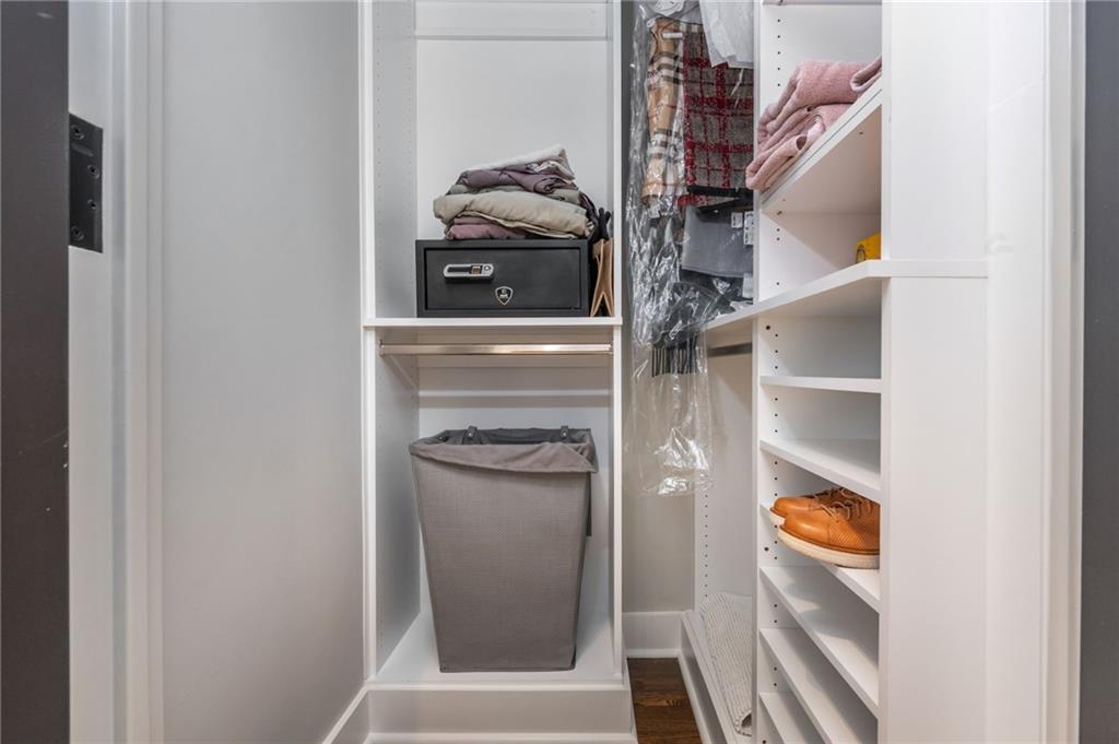 2660 Peachtree Road NW Unit 12C