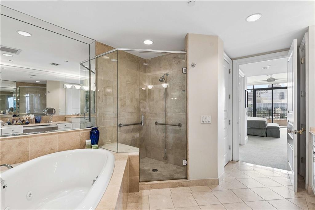 750 Park Avenue NE Unit 19W