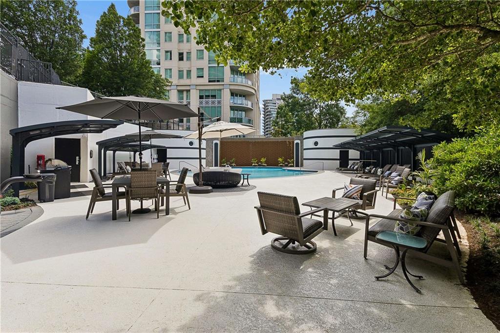750 Park Avenue NE Unit 19W