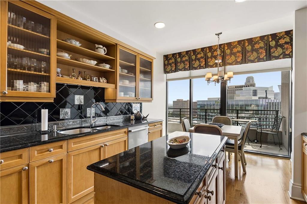 750 Park Avenue NE Unit 19W