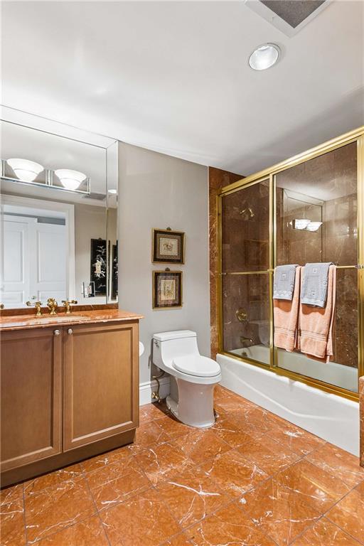 750 Park Avenue NE Unit 19W