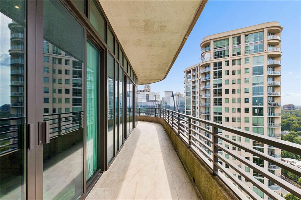 750 Park Avenue NE Unit 19W