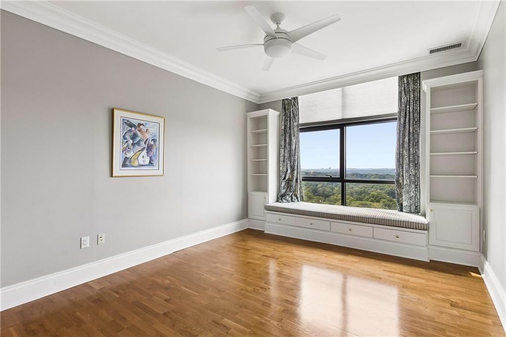 750 Park Avenue NE Unit 19W