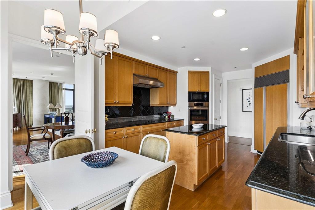 750 Park Avenue NE Unit 19W