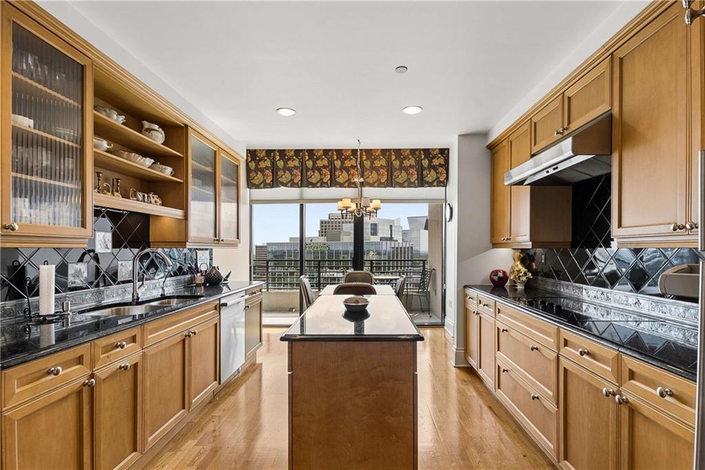 750 Park Avenue NE Unit 19W