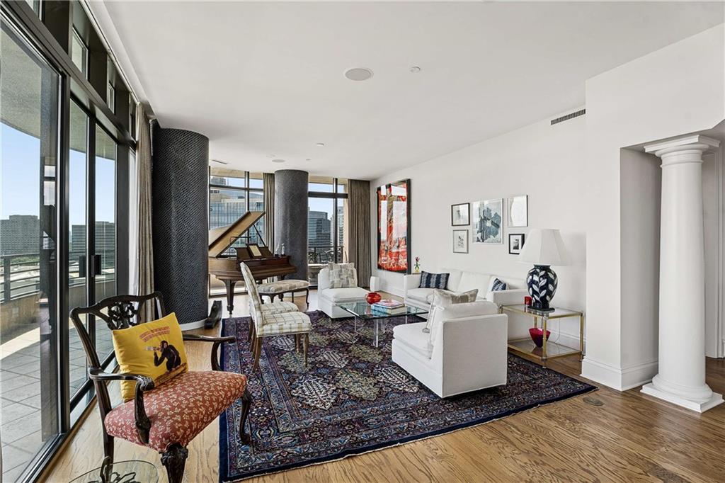 750 Park Avenue NE Unit 15SE