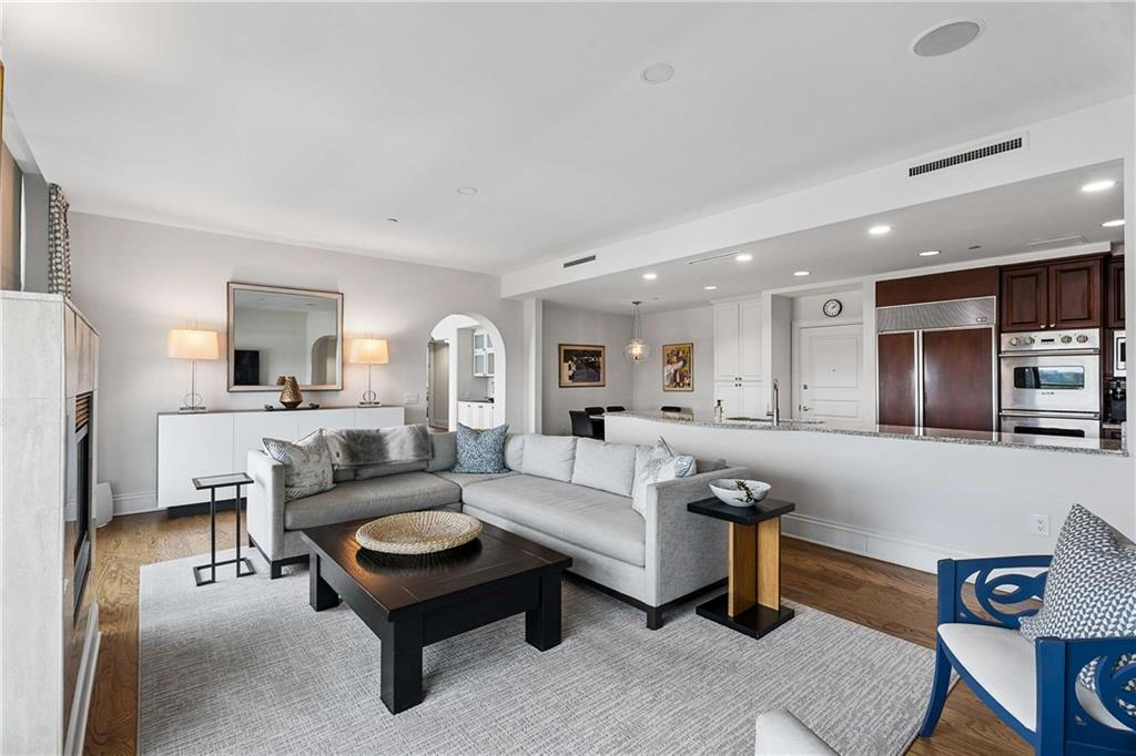 750 Park Avenue NE Unit 15SE