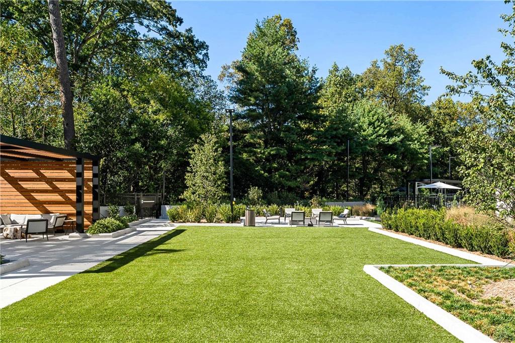 2660 Peachtree Road NW Unit 6D