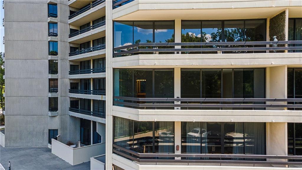 2660 Peachtree Road NW Unit 6D