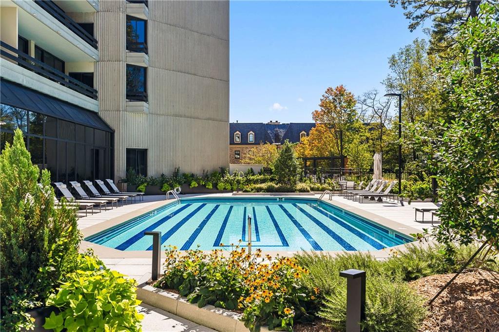 2660 Peachtree Road NW Unit 6D